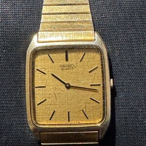 Seiko 5Y30-5060 Gold Tone Men’s Tank Watch